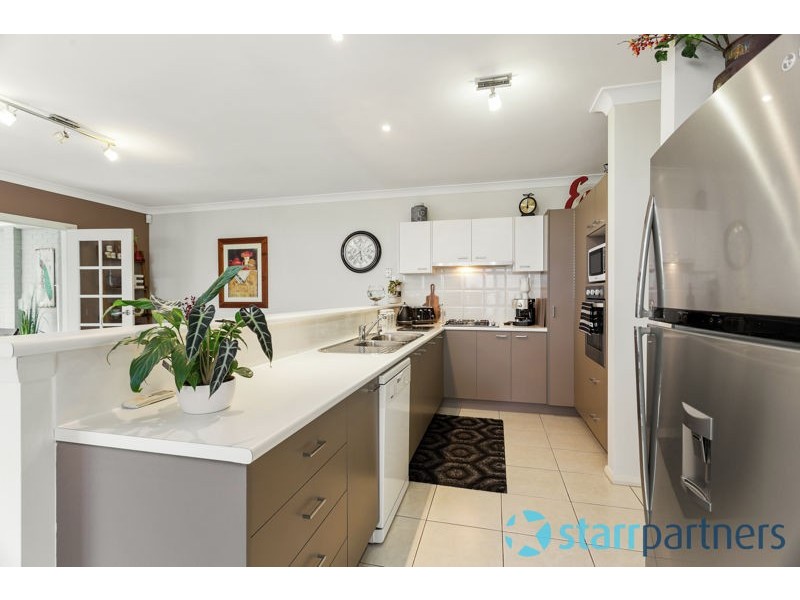 8 Eccles Way, Stanhope Gardens NSW 2768