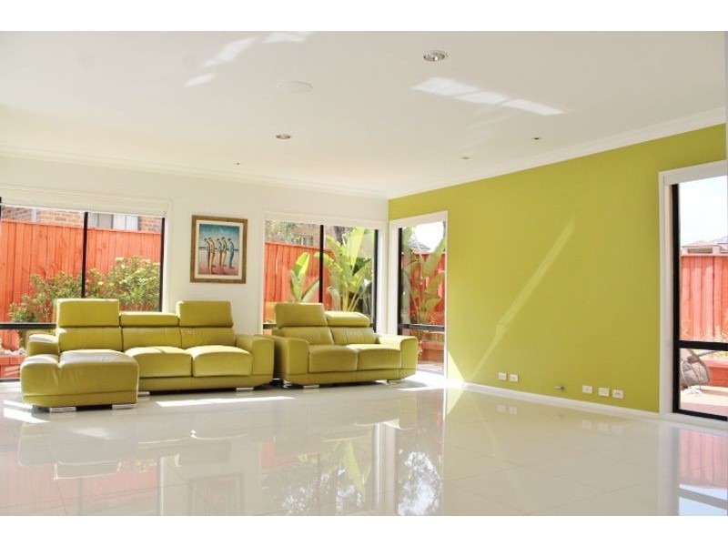 9 Arnold Place, Glenwood NSW 2768