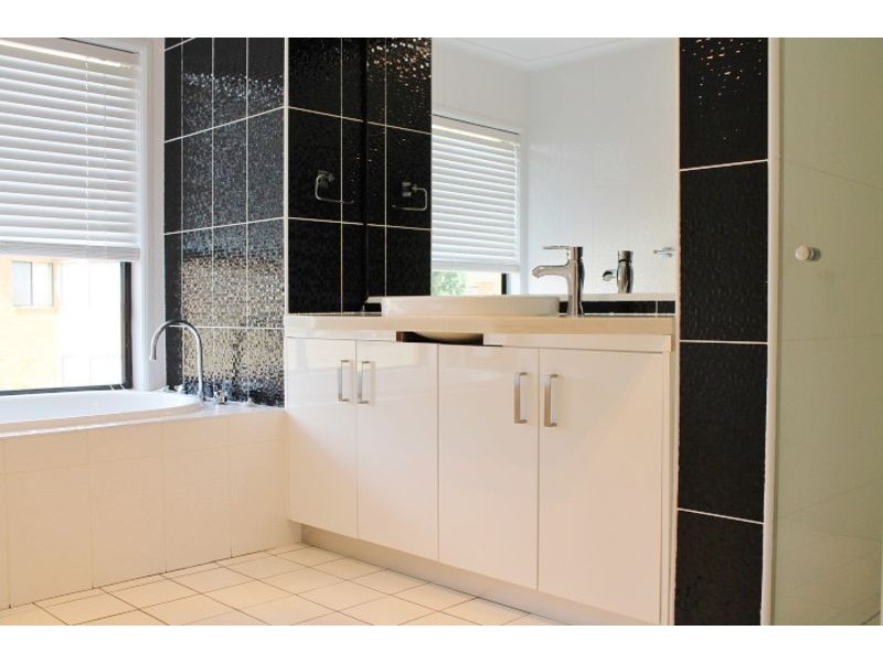 9 Arnold Place, Glenwood NSW 2768