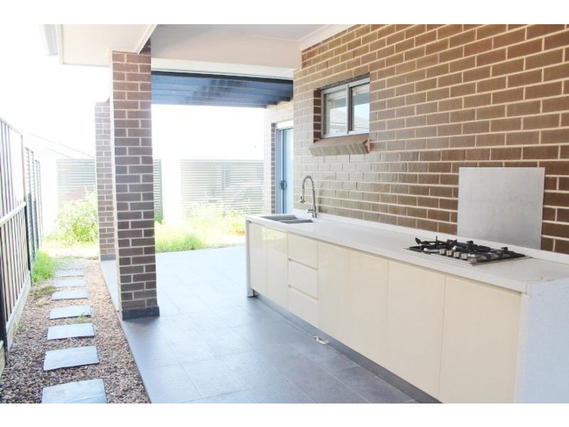 7 Bilpin Street, The Ponds NSW 2769