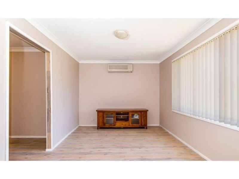 4 Marx Place, Quakers Hill NSW 2763