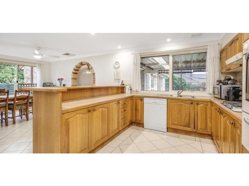 25 Springfield Crescent, Bella Vista NSW 2153