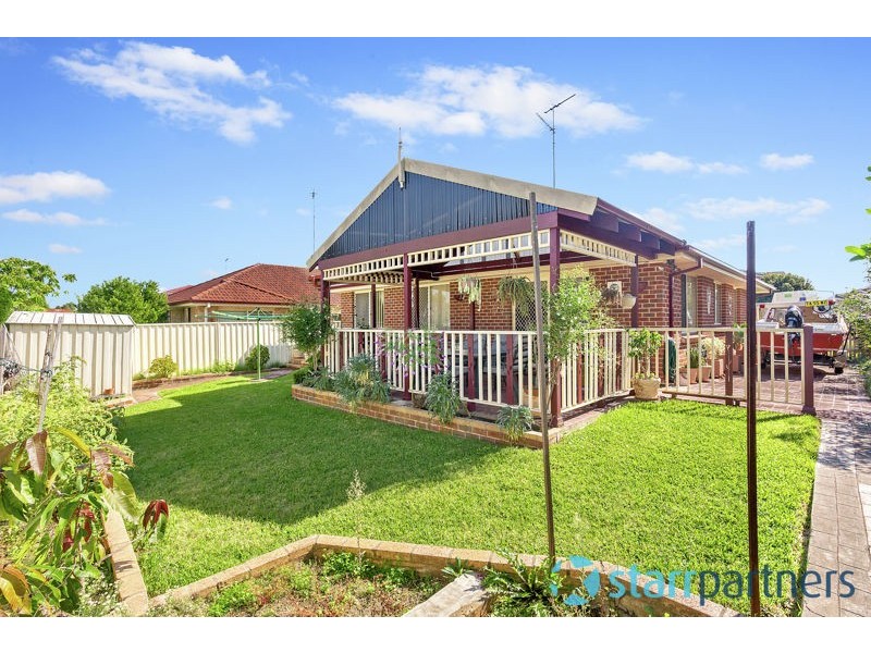 18 Blythe Avenue, Glenwood NSW 2768