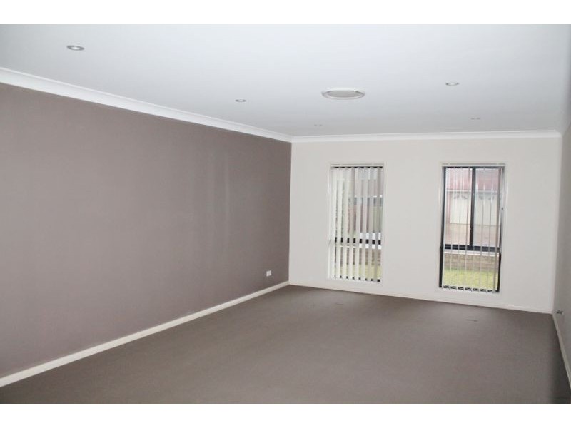 8 Braunton Street, Kellyville Ridge NSW 2155
