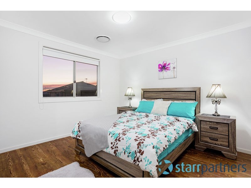 27 Wakely Avenue, The Ponds NSW 2769