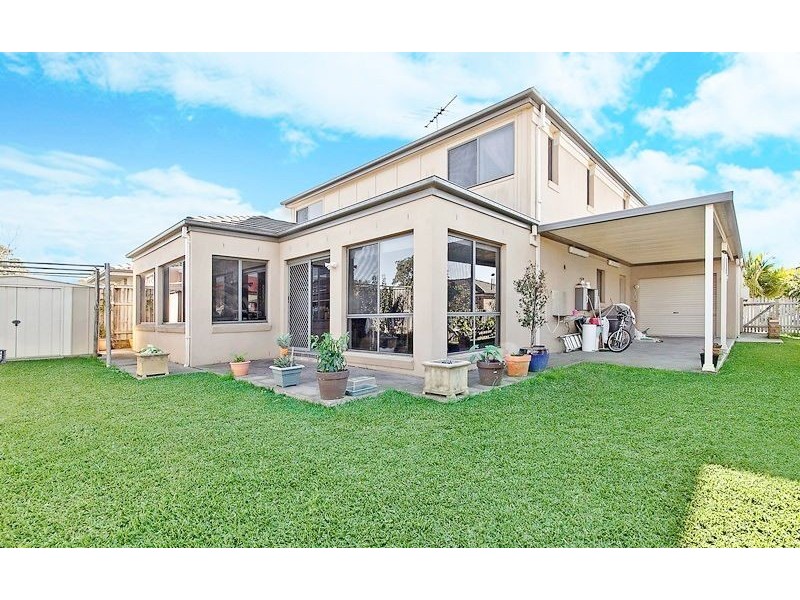 27 Rebellion Circuit, Beaumont Hills NSW 2155