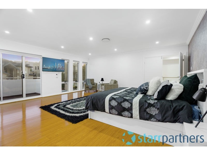 4 Waterfall Crescent, Bella Vista NSW 2153