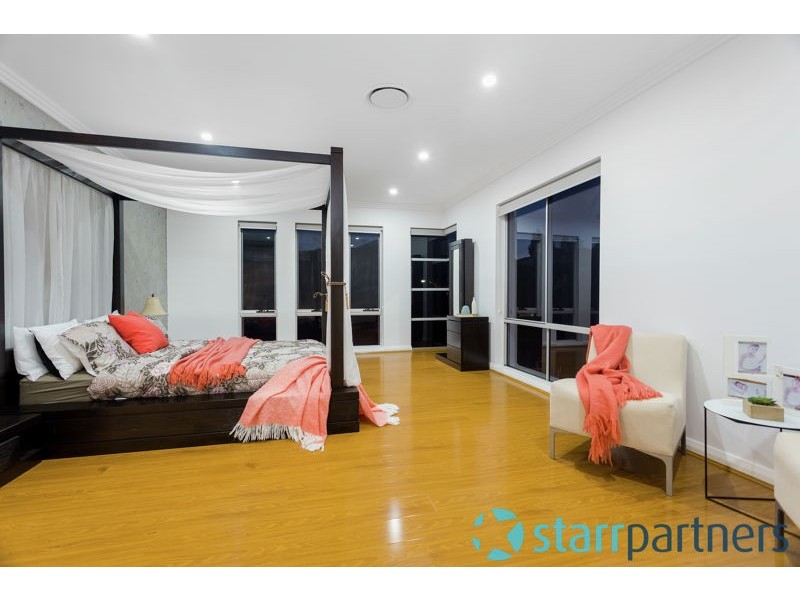 4 Waterfall Crescent, Bella Vista NSW 2153