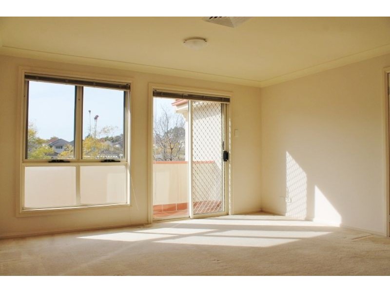 12 Linden Way, Bella Vista NSW 2153