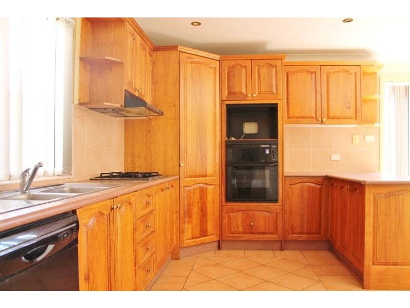 2/5 Pomegranate Place, Glenwood NSW 2768