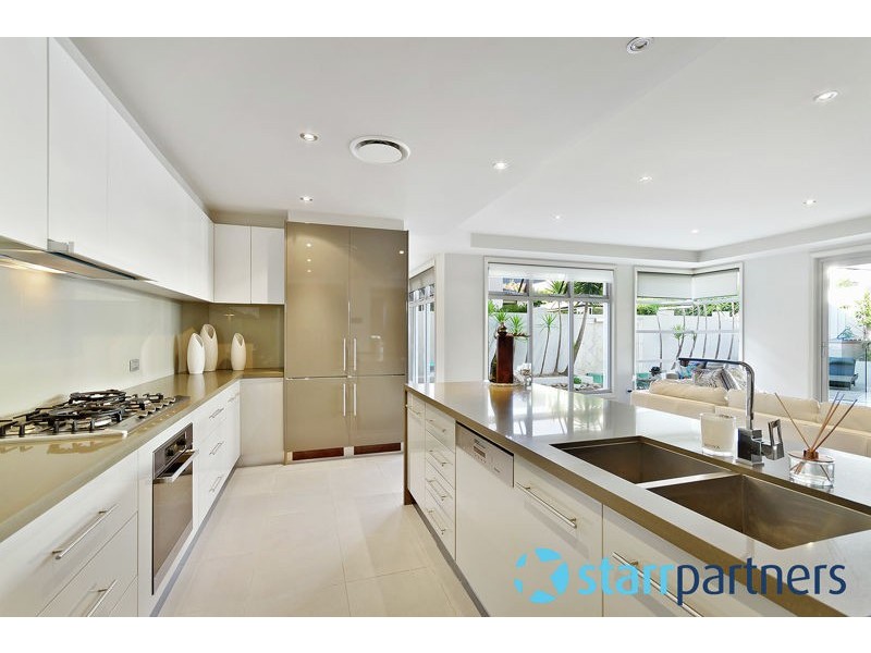 11 Craigend Place, Bella Vista NSW 2153