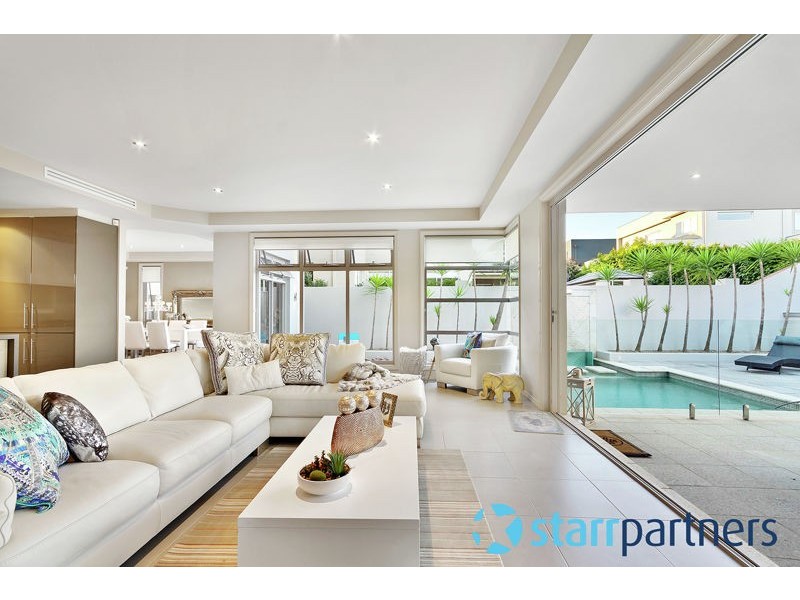 11 Craigend Place, Bella Vista NSW 2153