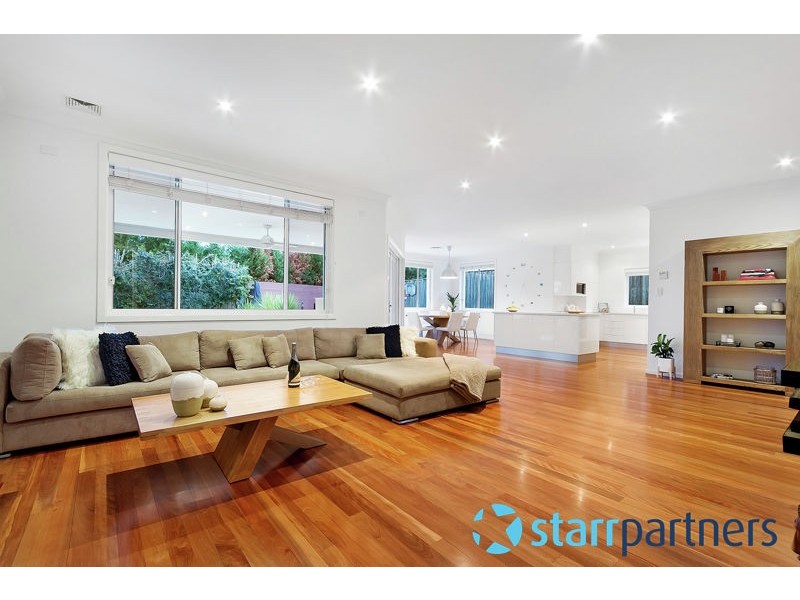 18 Ravenswood Rise, Bella Vista NSW 2153