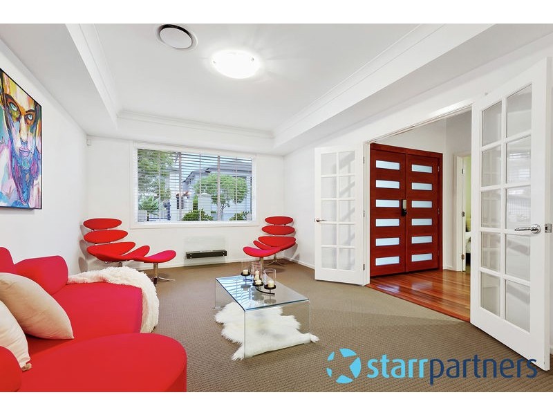 18 Ravenswood Rise, Bella Vista NSW 2153