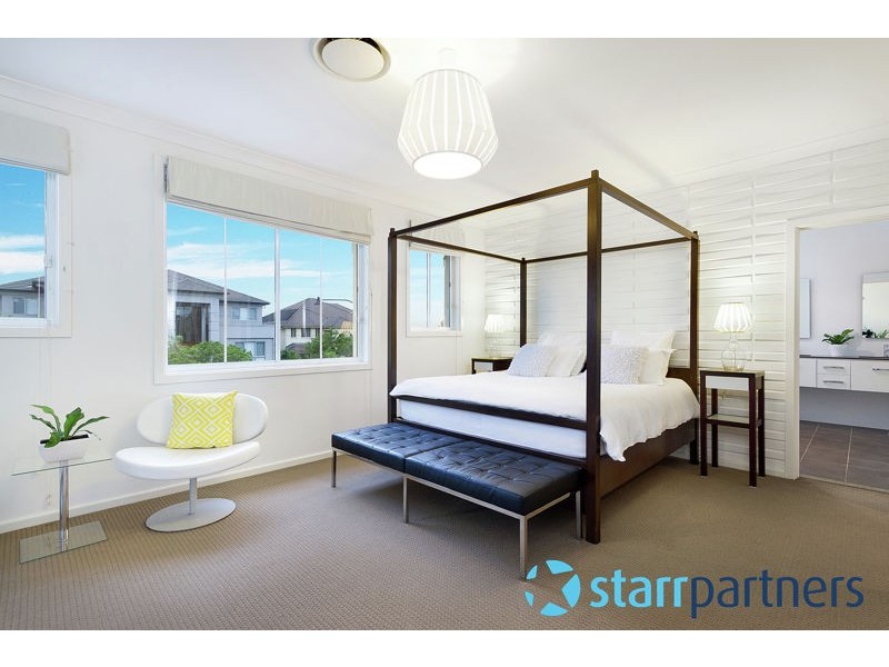 18 Ravenswood Rise, Bella Vista NSW 2153