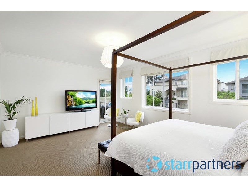 18 Ravenswood Rise, Bella Vista NSW 2153