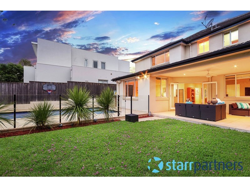 18 Ravenswood Rise, Bella Vista NSW 2153