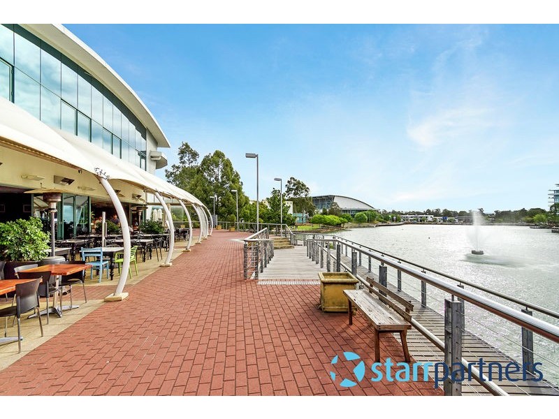 18 Ravenswood Rise, Bella Vista NSW 2153