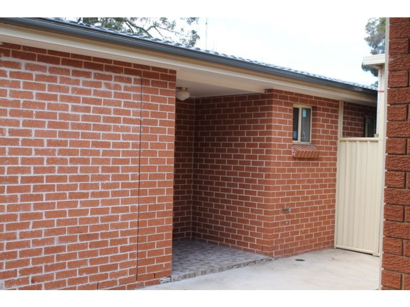 23a Manila Road, Lethbridge Park NSW 2770