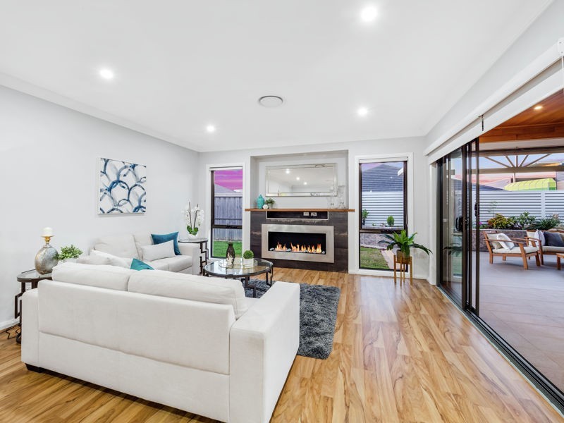 70 Greenview Parade, The Ponds NSW 2769