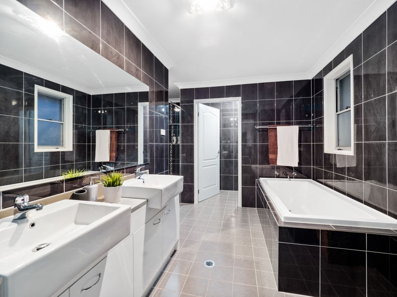 65 Ridgeline Drive, The Ponds NSW 2769