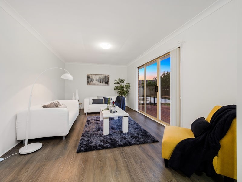 11 Simms Road, Oakhurst NSW 2761