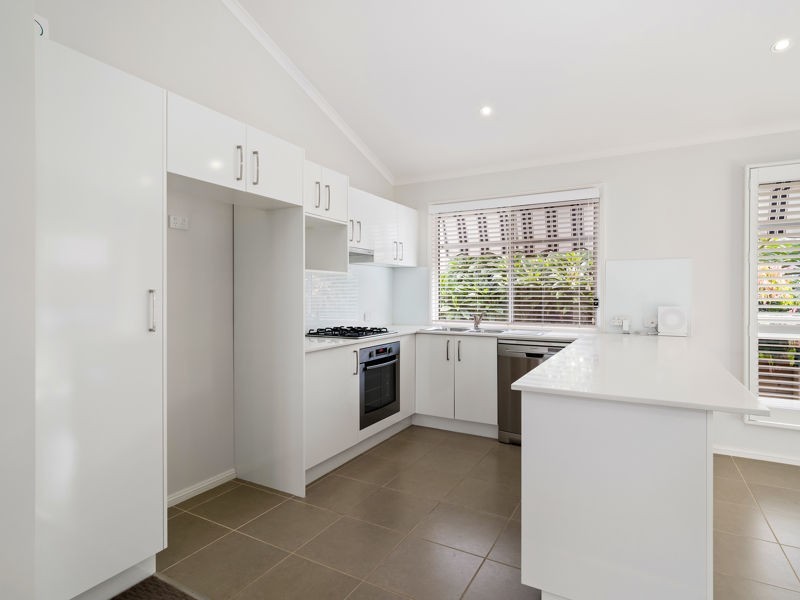 122/30 Majestic Drive, Stanhope Gardens NSW 2768