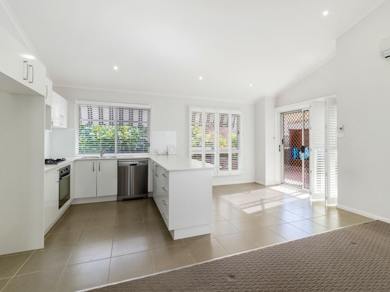 122/30 Majestic Drive, Stanhope Gardens NSW 2768