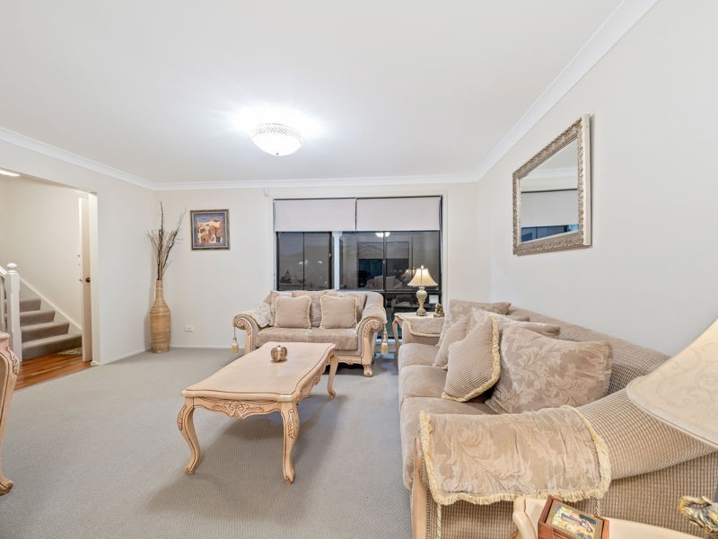 8 Deakin Avenue, Glenwood NSW 2768