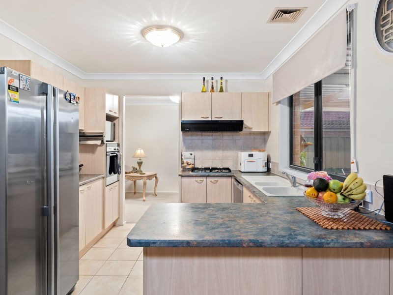 8 Deakin Avenue, Glenwood NSW 2768