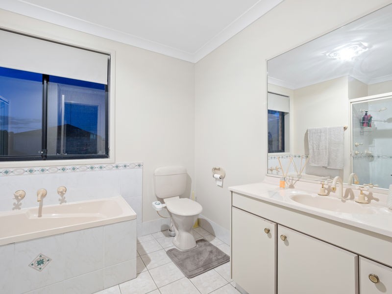 8 Deakin Avenue, Glenwood NSW 2768