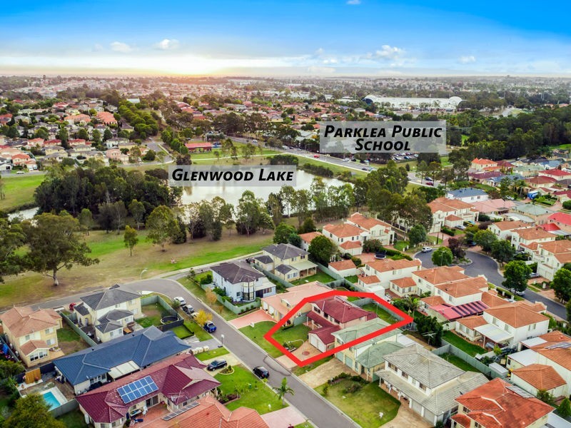 8 Deakin Avenue, Glenwood NSW 2768