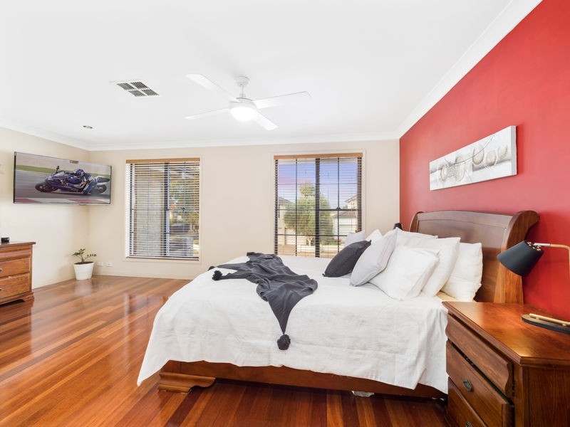 4 Huon Close, Stanhope Gardens NSW 2768