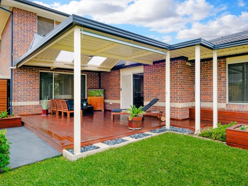 4 Huon Close, Stanhope Gardens NSW 2768