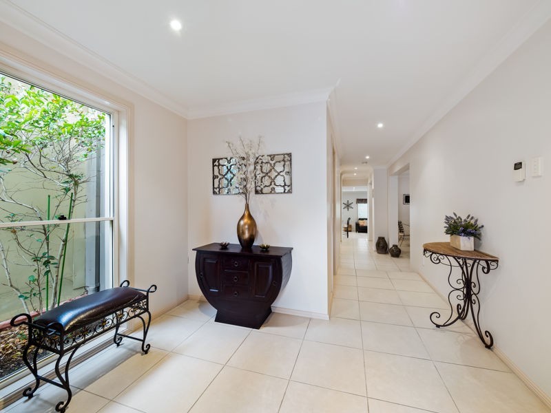 37 Linden Way, Bella Vista NSW 2153