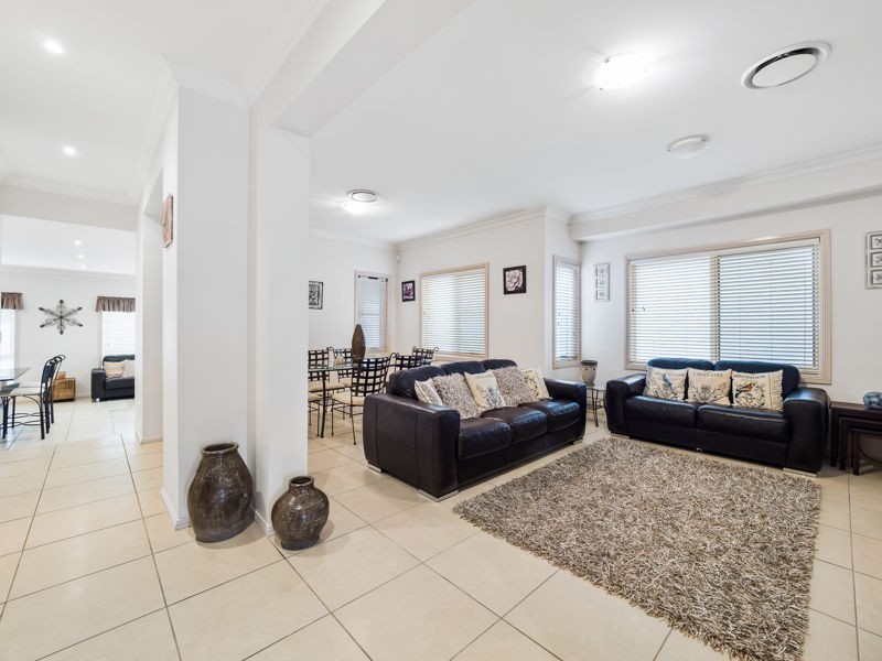 37 Linden Way, Bella Vista NSW 2153