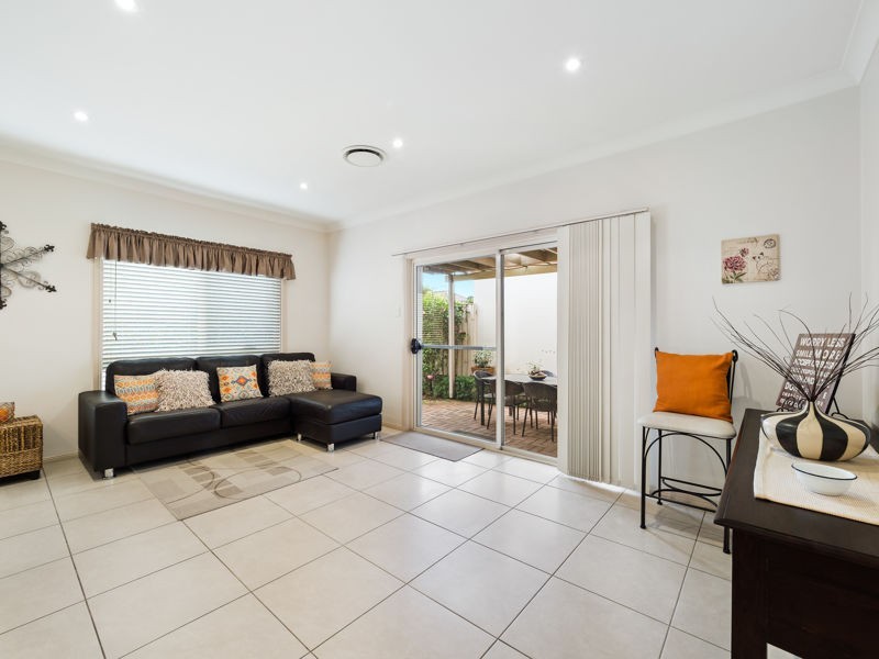 37 Linden Way, Bella Vista NSW 2153