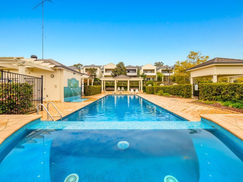 37 Linden Way, Bella Vista NSW 2153