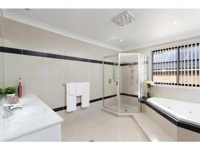 9 Brighton Drive, Bella Vista NSW 2153