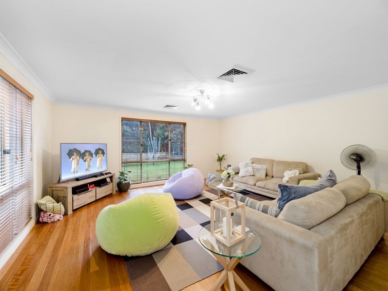 89 Brampton Drive, Beaumont Hills NSW 2155