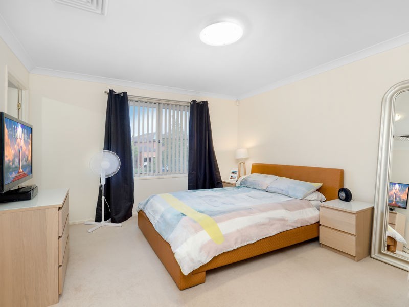 89 Brampton Drive, Beaumont Hills NSW 2155