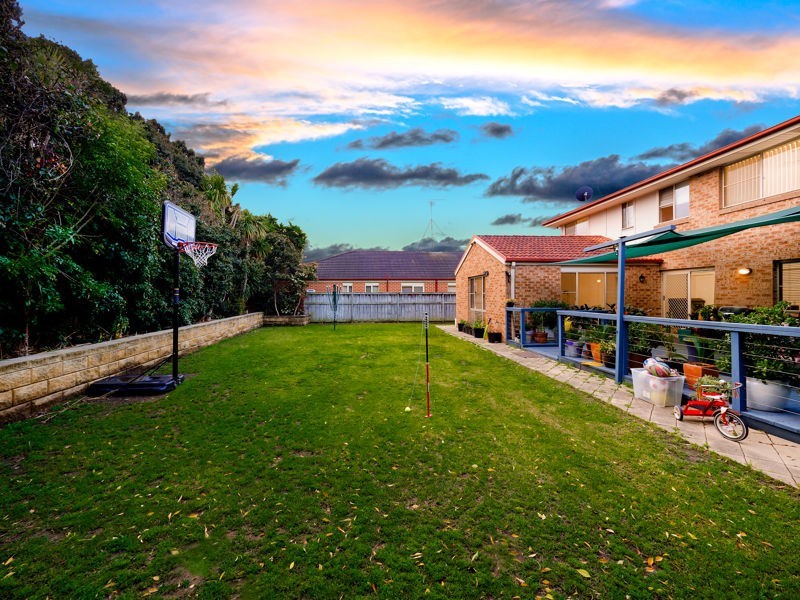 89 Brampton Drive, Beaumont Hills NSW 2155