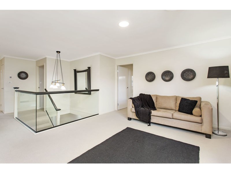 27 Melanie Place, Bella Vista NSW 2153