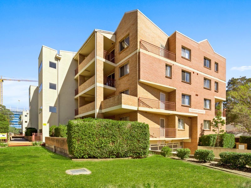 18/2-4 Fourth Avenue, Blacktown NSW 2148