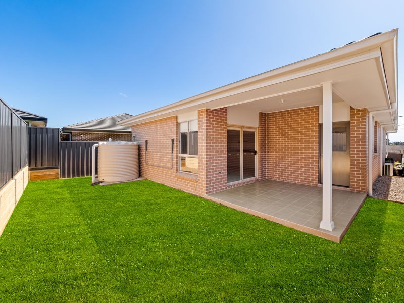 14 Riverstone Road, Riverstone NSW 2765