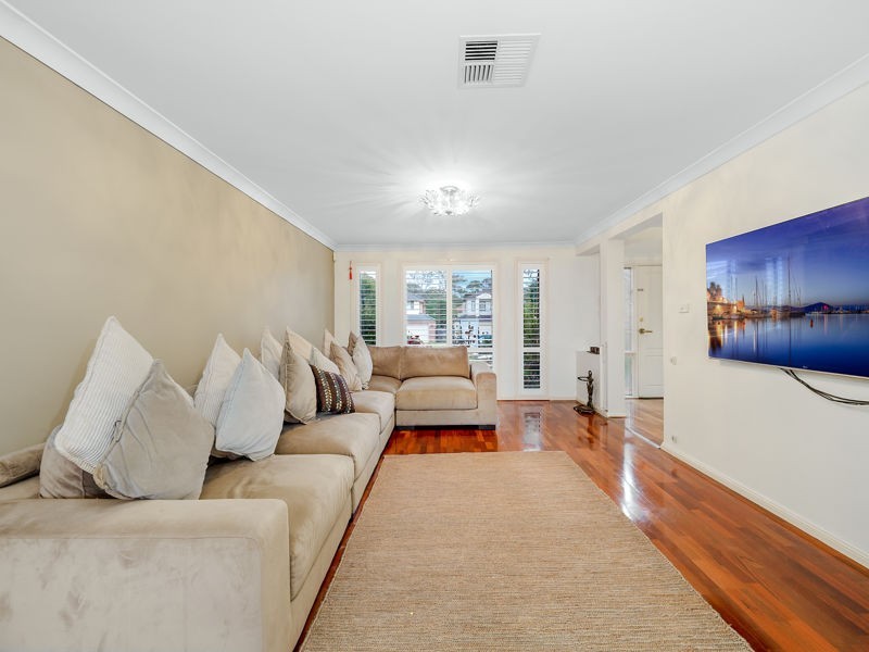 19 Millcroft Way, Beaumont Hills NSW 2155