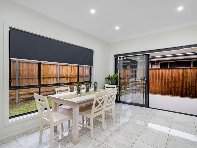 32 Summerland Crescent, Colebee NSW 2761