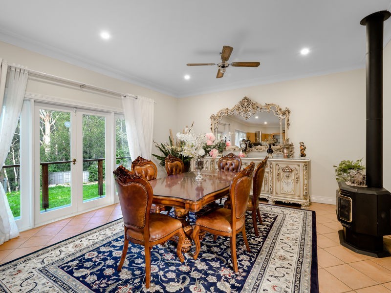 220 Ridgecrop Drive, Castle Hill NSW 2154
