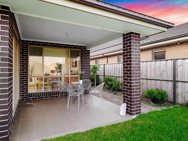 97 Ridgeline Drive, The Ponds NSW 2769