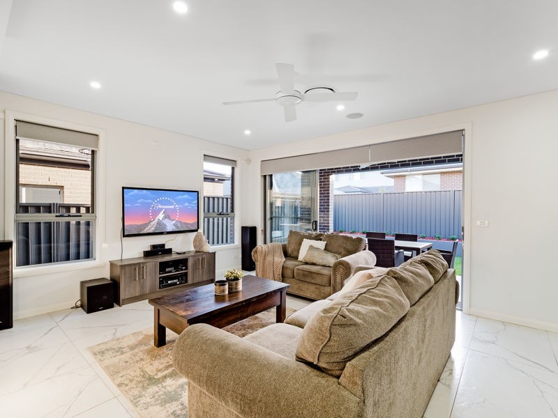 77 Schofields Farm Road, Schofields NSW 2762